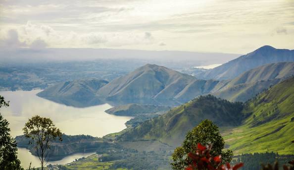 Wonderful North Sumatera Tour